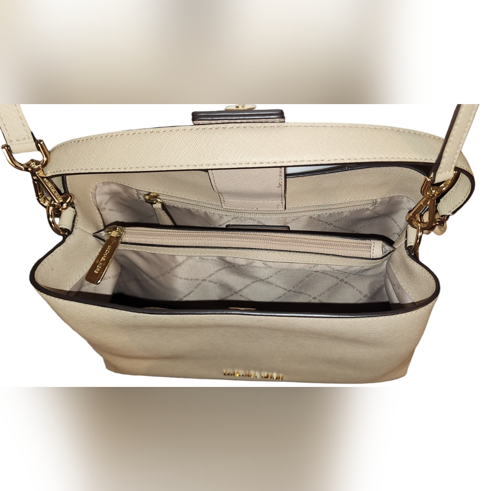 Micheal Kors Sofia Large Crossbody Bag - Picture 9 of 15